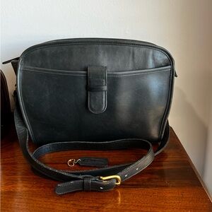 NAVY vintage coach purse